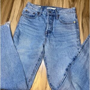 Levi jeans
